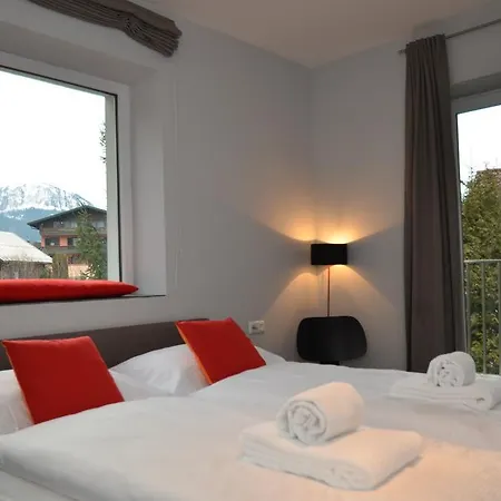 Apartmenthouse 5 Seasons - Incl Summer Card By In One زيل أم سي