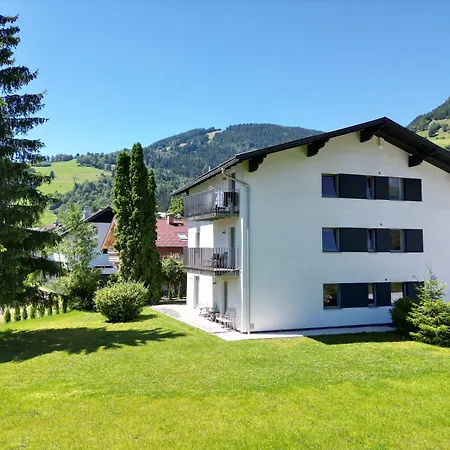 Apartmenthouse 5 Seasons - Incl Summer Card By In One