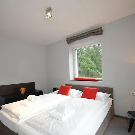 Apartmenthouse 5 Seasons - Incl Summer Card By In One