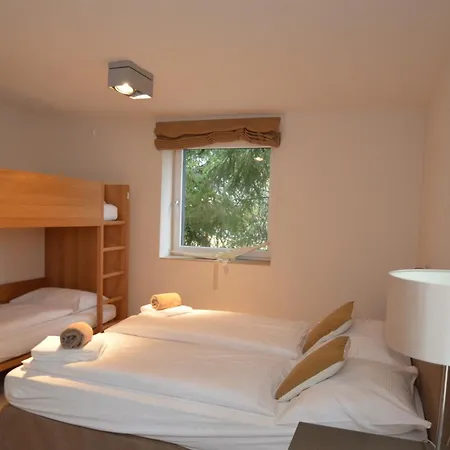 Apartmenthouse 5 Seasons - Incl Summer Card By In One * زيل أم سي