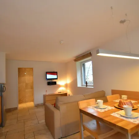 Apartmenthouse 5 Seasons - Incl Summer Card By In One * زيل أم سي