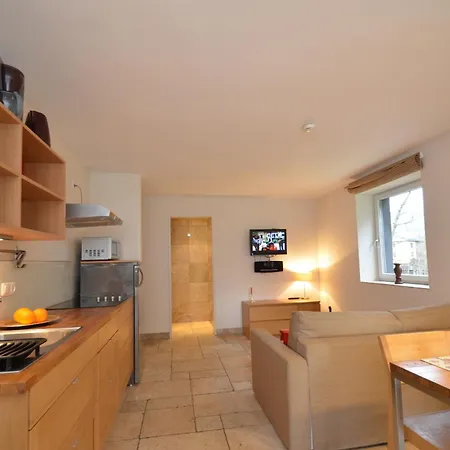 Apartmenthouse 5 Seasons - Incl Summer Card By In One * 滨湖采尔